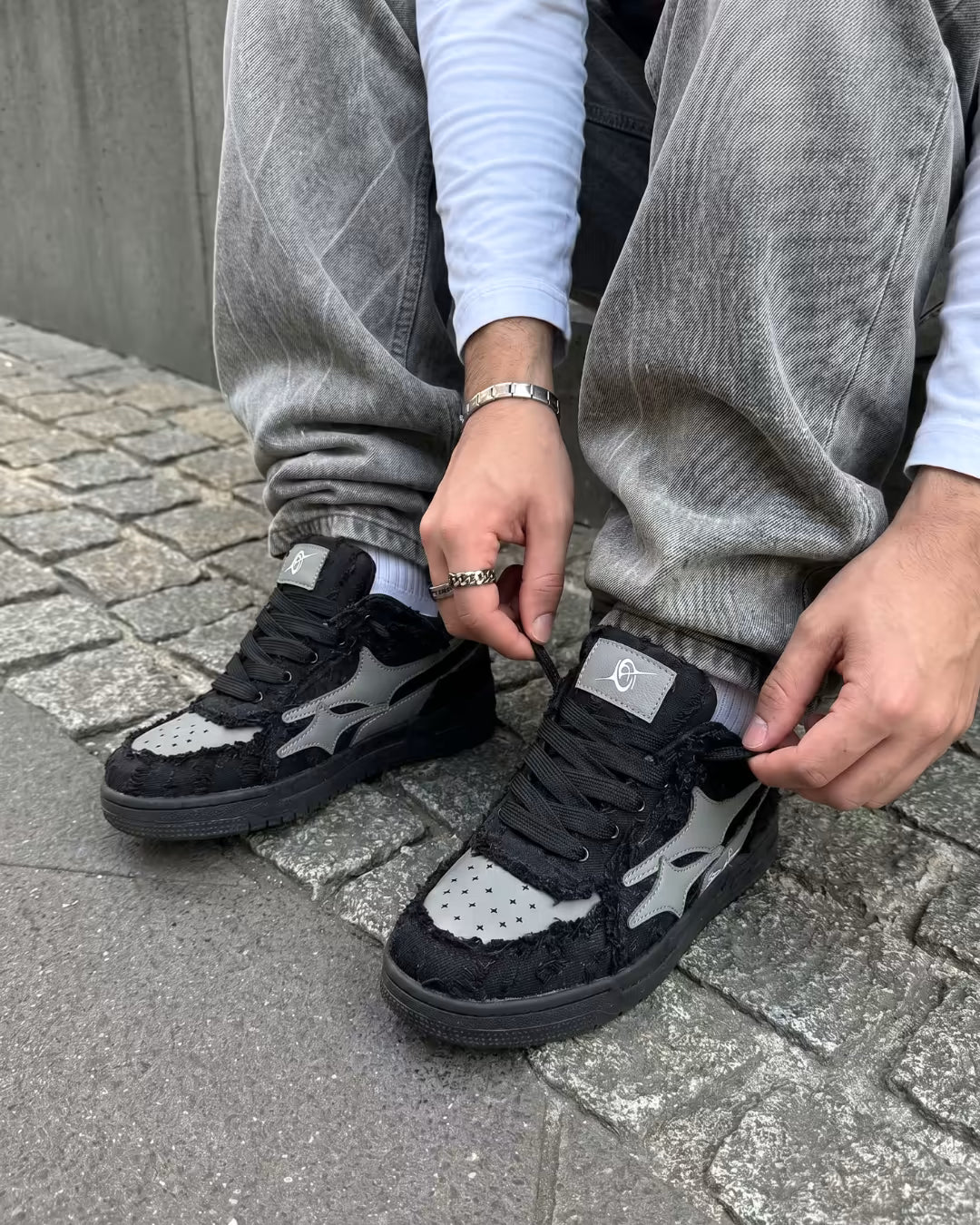 "AIRLINE" Carbon Black Sneakers