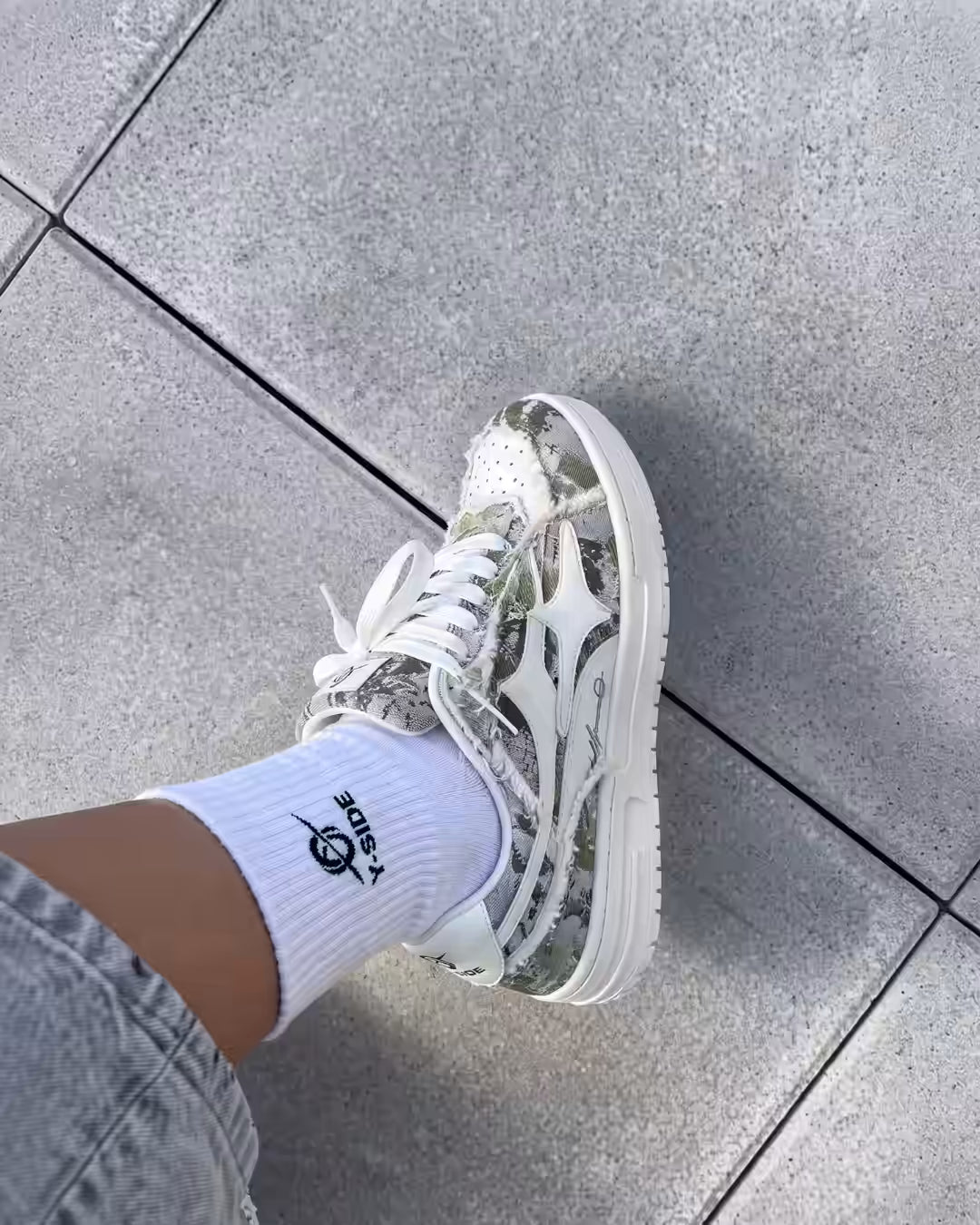 "AIRLINE" Camo Green Sneakers