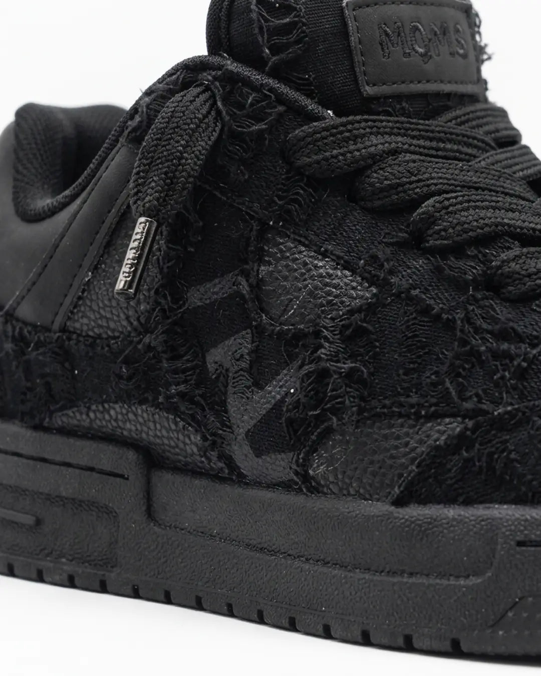 "SILENT" Shoes