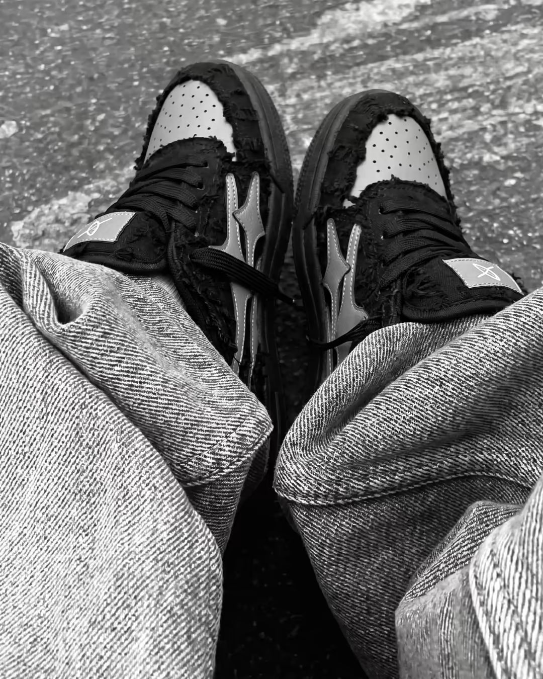 "AIRLINE" Carbon Black Sneakers