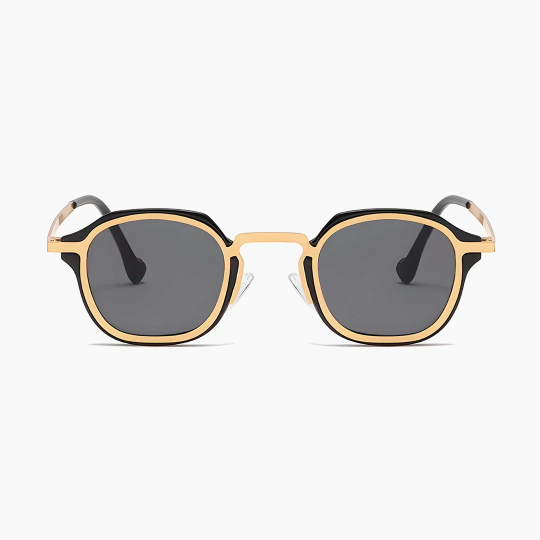 CAPRI. black/gold