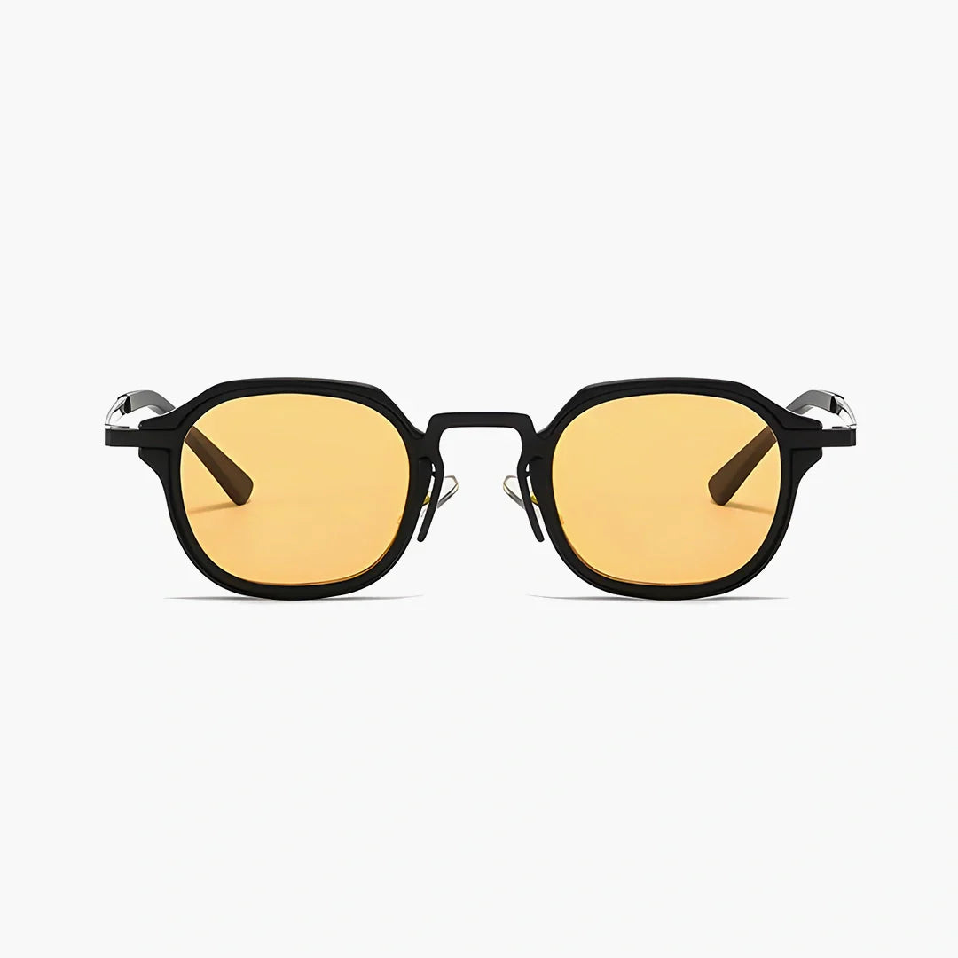 CAPRI. black/amber